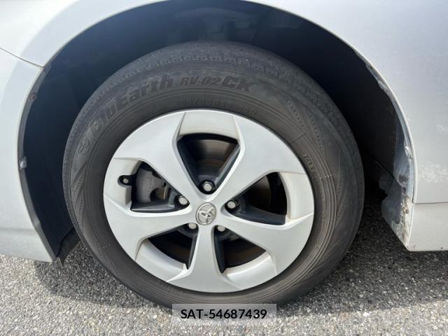 Toyota PRIUS 2015-09 8877394-4