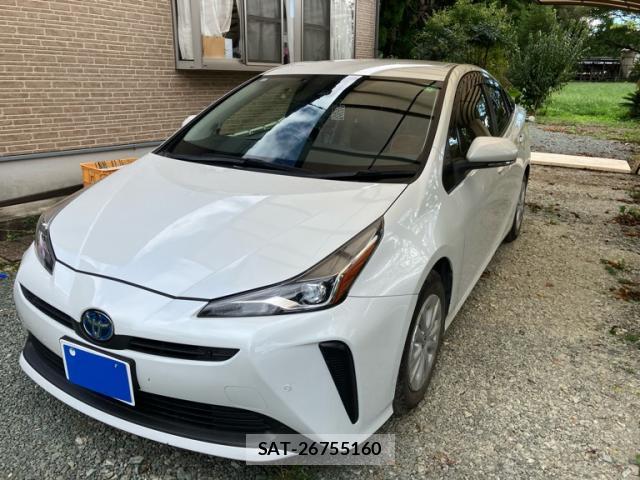 Toyota PRIUS 2021-08 8877400-1