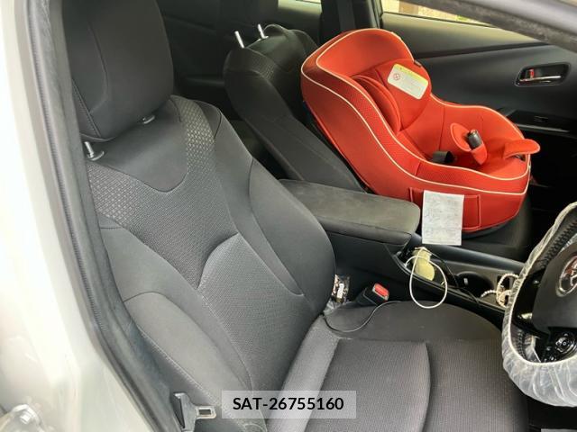 Toyota PRIUS 2021-08 8877400-6