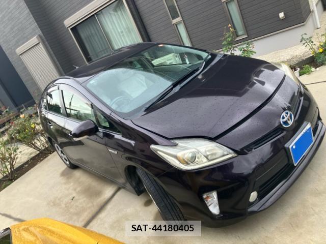 Toyota PRIUS 2014-10 8877415-0