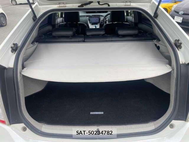 Toyota PRIUS 2014-12 8877486-10