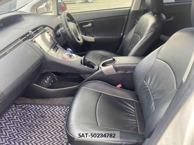 Toyota PRIUS 2014-12 8877486-8