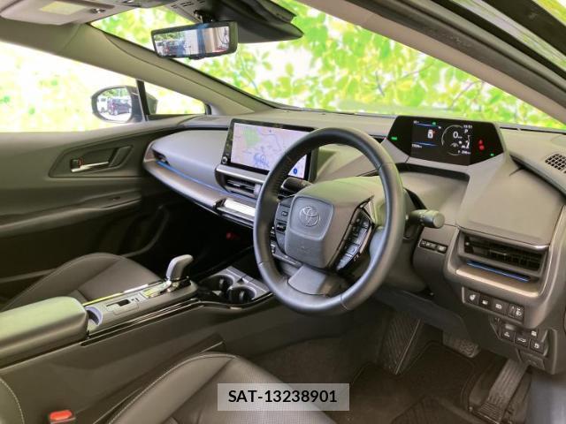 Toyota PRIUS 2023-11 8877518-4