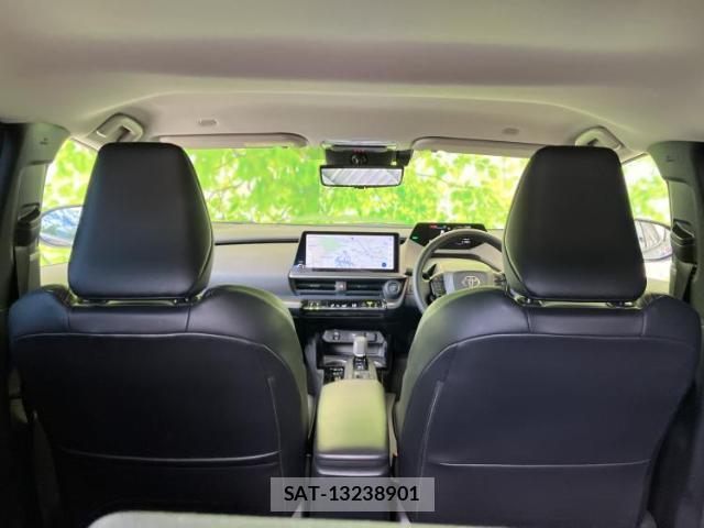 Toyota PRIUS 2023-11 8877518-7