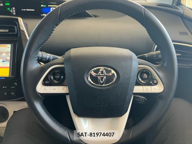 Toyota PRIUS 2016-06 8877543-14
