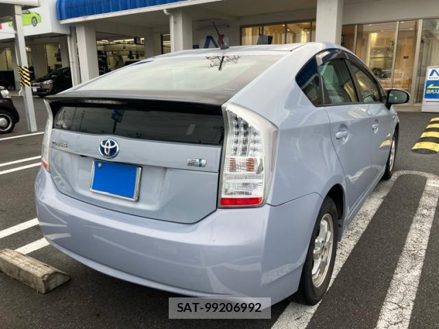 Toyota PRIUS 2009-10 8877565-13