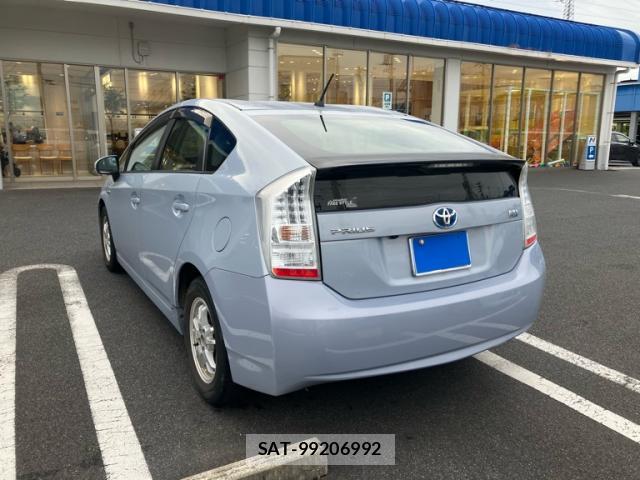 Toyota PRIUS 2009-10 8877565-2