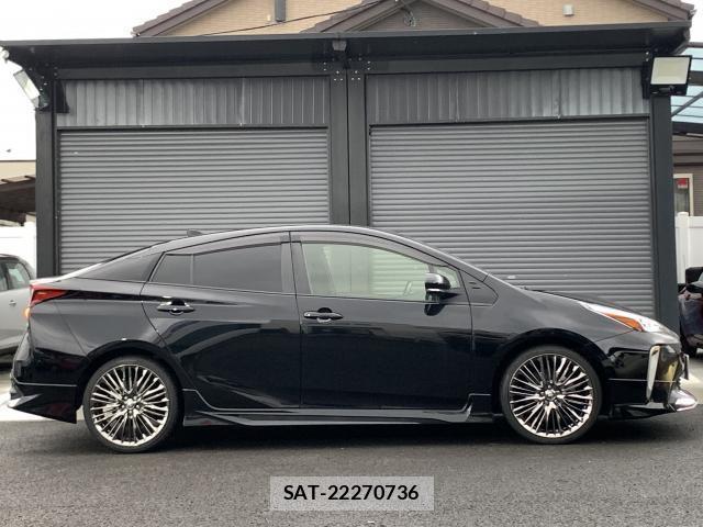 Toyota PRIUS 2020-11 8877581-3
