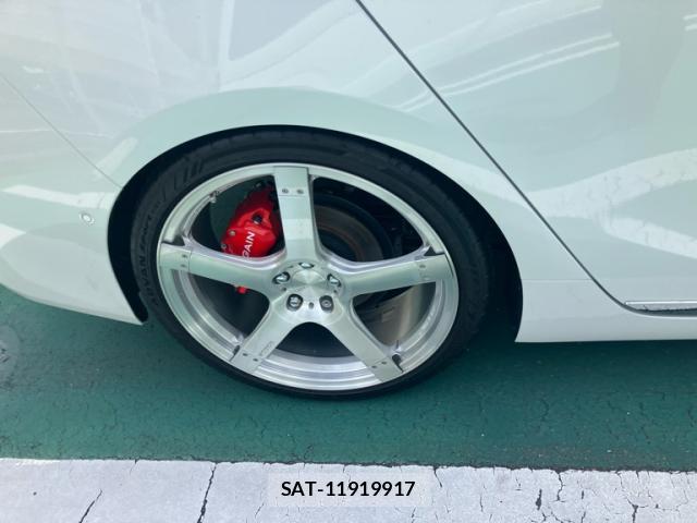 Toyota PRIUS 2022-07 8877589-12