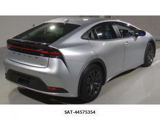 Toyota PRIUS 2023-09 8877709-1