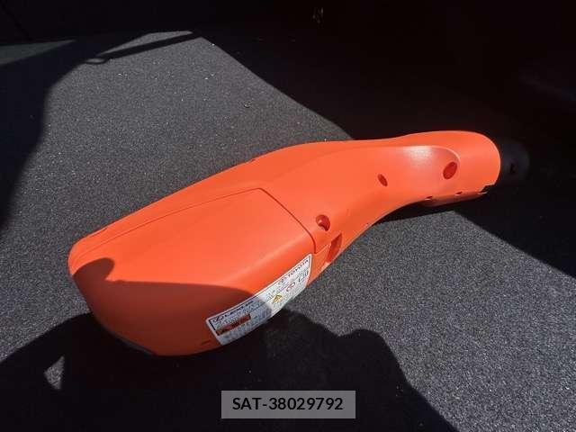 Toyota PRIUS 2024-12 8877870-10