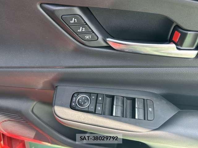 Toyota PRIUS 2024-12 8877870-14