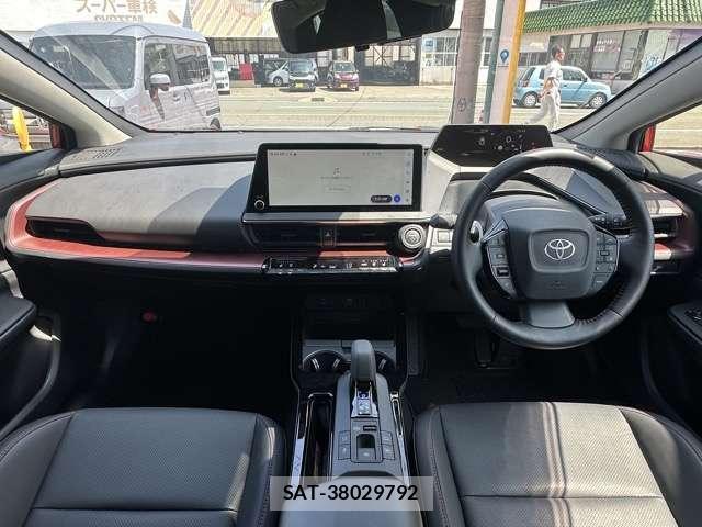 Toyota PRIUS 2024-12 8877870-2