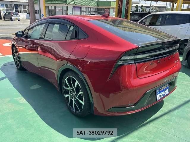 Toyota PRIUS 2024-12 8877870-3