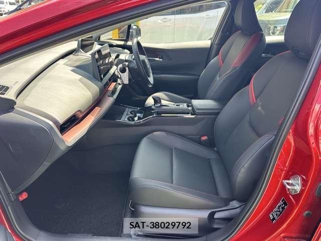 Toyota PRIUS 2024-12 8877870-6