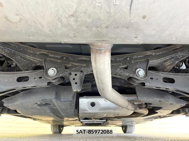 Toyota PRIUS 2023-07 8878031-18