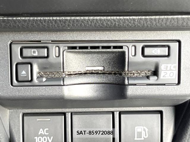 Toyota PRIUS 2023-07 8878031-6