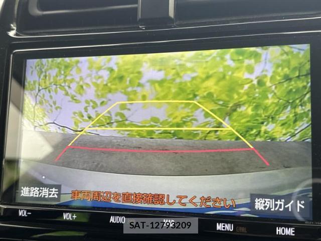 Toyota PRIUS 2019-10 8878057-12