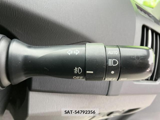 Toyota PRIUS 2010-02 8878068-15