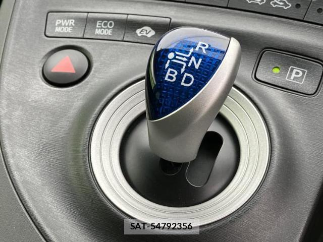 Toyota PRIUS 2010-02 8878068-17