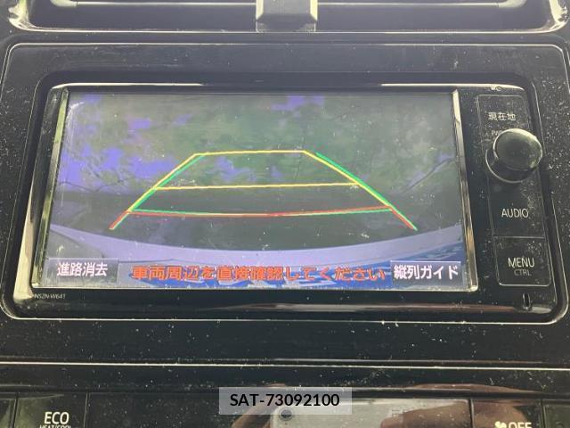 Toyota PRIUS 2016-02 8878112-10