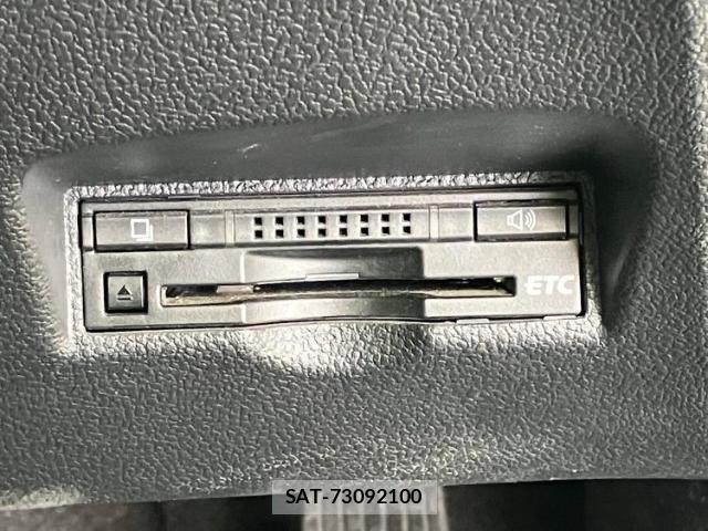 Toyota PRIUS 2016-02 8878112-11