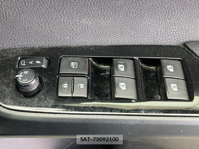 Toyota PRIUS 2016-02 8878112-17
