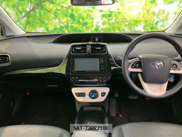 Toyota PRIUS 2016-02 8878112-3