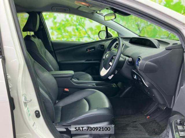 Toyota PRIUS 2016-02 8878112-4