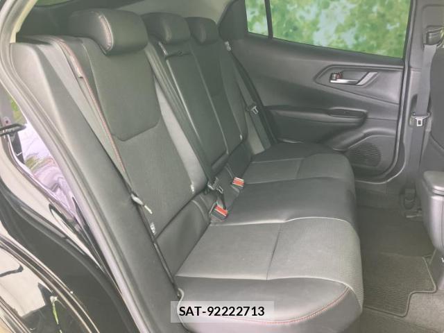 Toyota PRIUS 2023-07 8878120-4