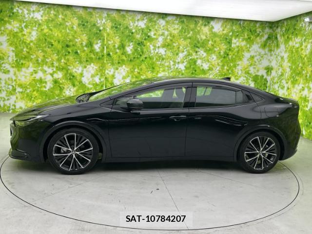 Toyota PRIUS 2023-06 8878159-1