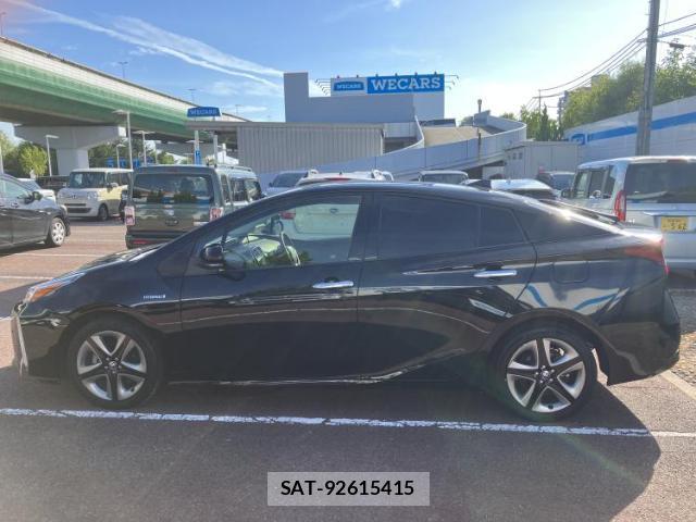 Toyota PRIUS 2019-10 8878161-1