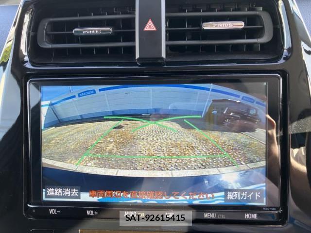 Toyota PRIUS 2019-10 8878161-11