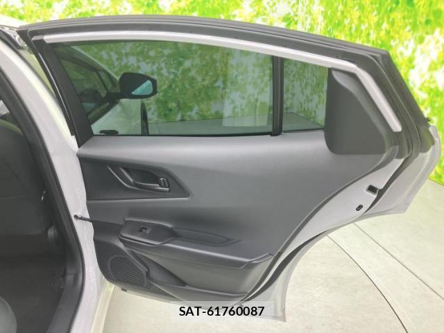 Toyota PRIUS 2023-06 8878180-4
