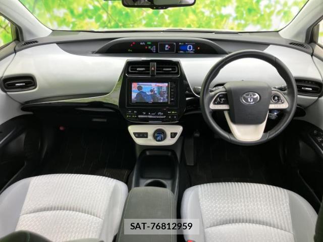 Toyota PRIUS 2017-03 8878244-3