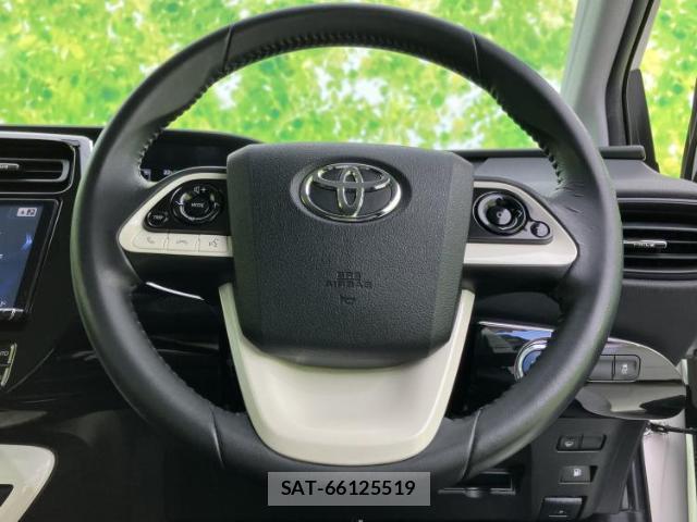 Toyota PRIUS 2016-08 8878258-14