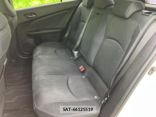 Toyota PRIUS 2016-08 8878258-6