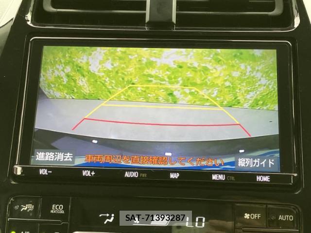 Toyota PRIUS 2019-10 8878278-10