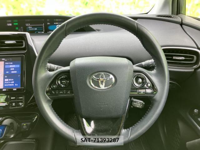 Toyota PRIUS 2019-10 8878278-14