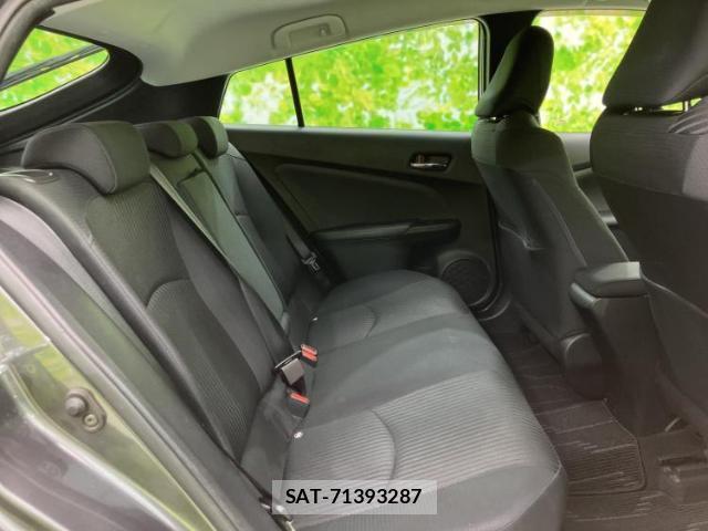 Toyota PRIUS 2019-10 8878278-4