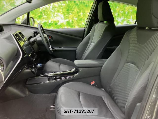 Toyota PRIUS 2019-10 8878278-5