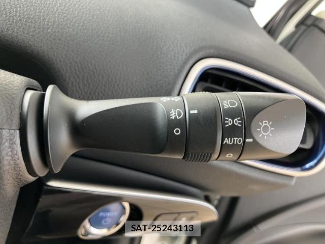 Toyota PRIUS 2019-06 8878295-14