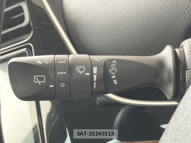 Toyota PRIUS 2019-06 8878295-15