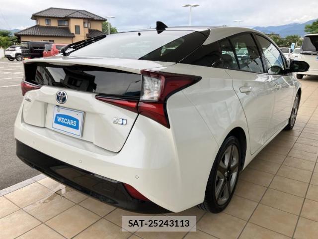 Toyota PRIUS 2019-06 8878295-2