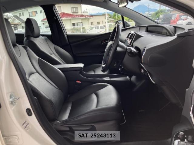 Toyota PRIUS 2019-06 8878295-3