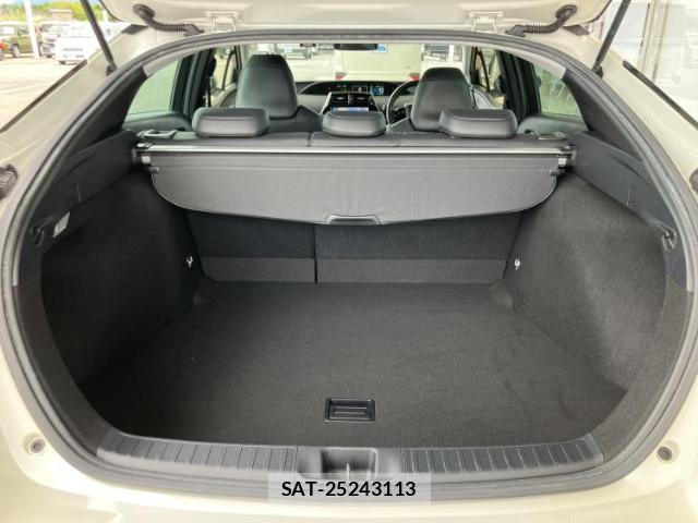 Toyota PRIUS 2019-06 8878295-7