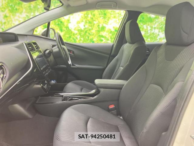 Toyota PRIUS 2019-05 8878300-5