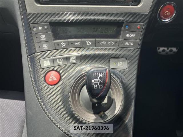 Toyota PRIUS 2014-12 8878313-13