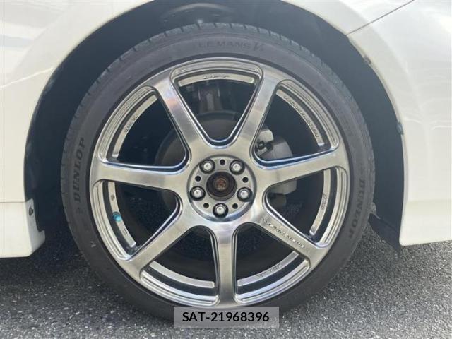 Toyota PRIUS 2014-12 8878313-17