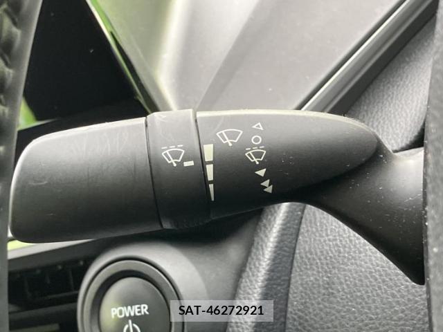 Toyota PRIUS 2023-04 8878319-16